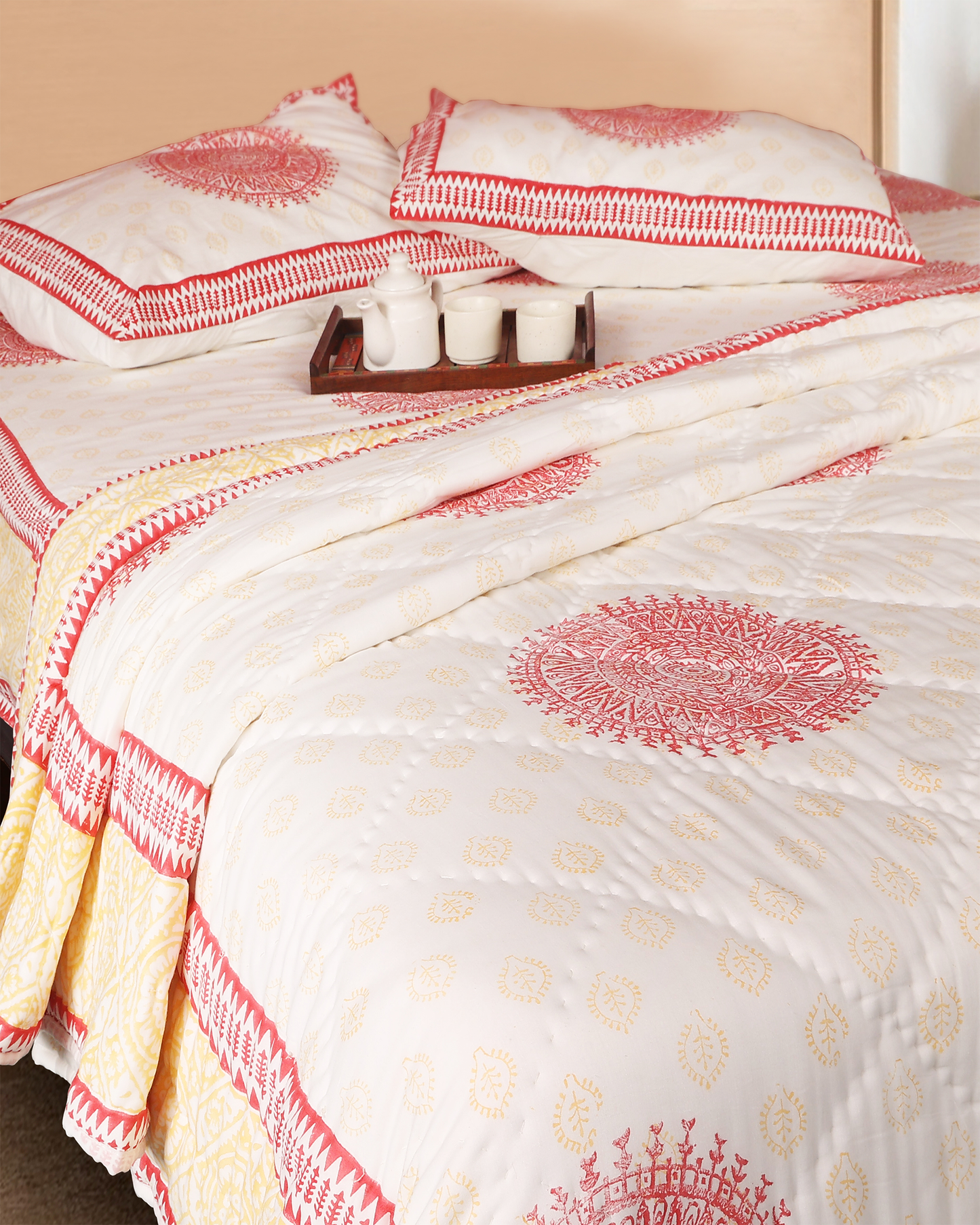 White Hand Block Printed Reversible Single Quilt Set (Set of 2) with Pillow Cover