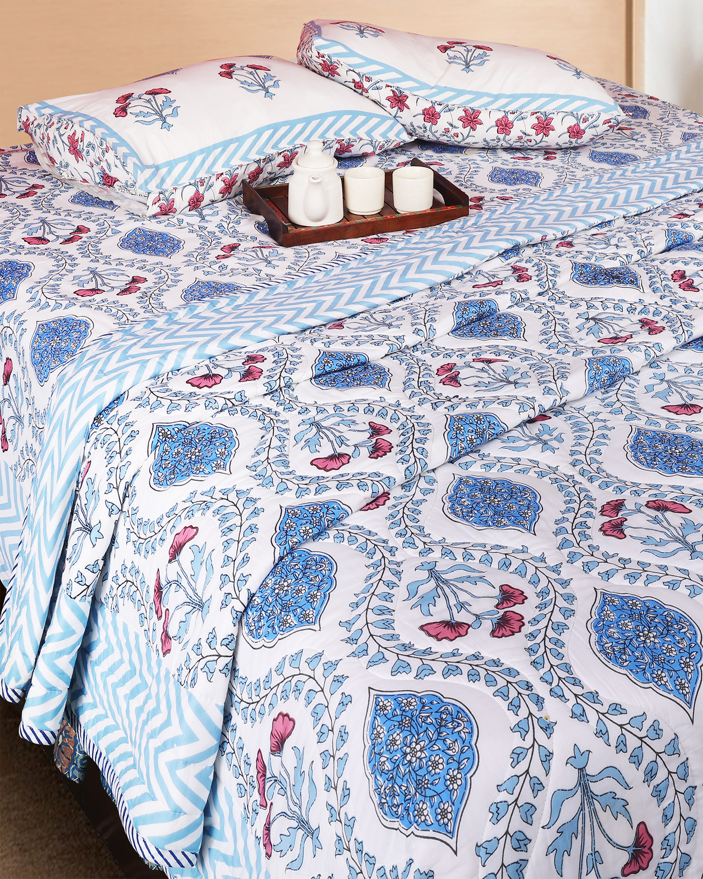Blue Hand blocked Printed Reversible Double Bed Hand Quilting Quilt Set
