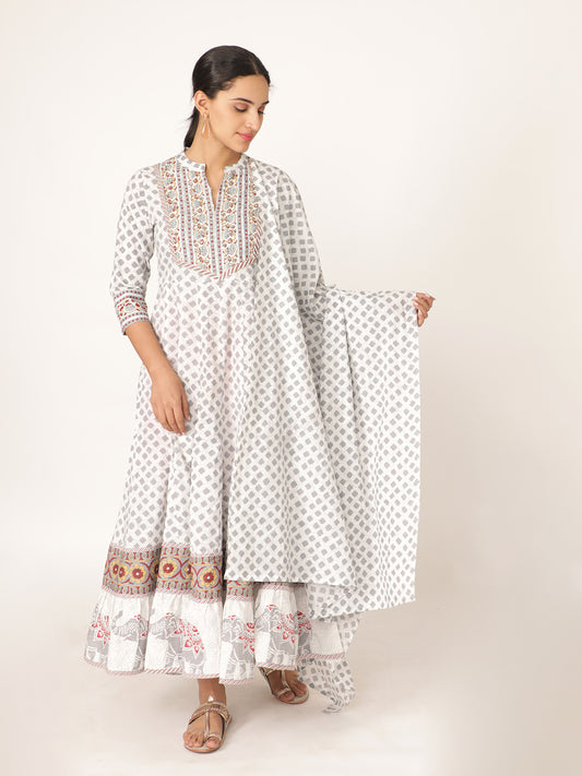 White Hand Block Bagru Printed Cotton Anarkali Kurta With Hand Emb On Yoke