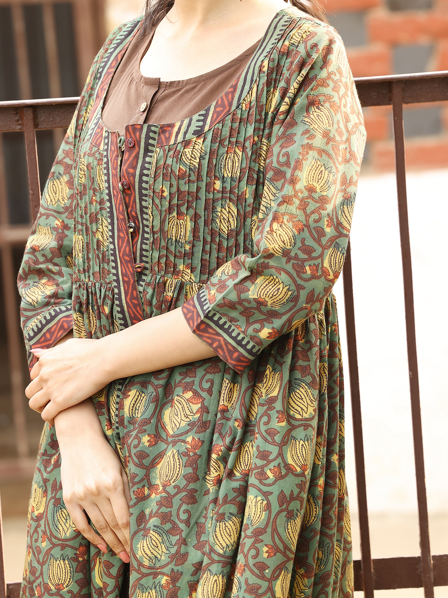 Green Sleeveless Dress with Kalamkari Printed Shrug