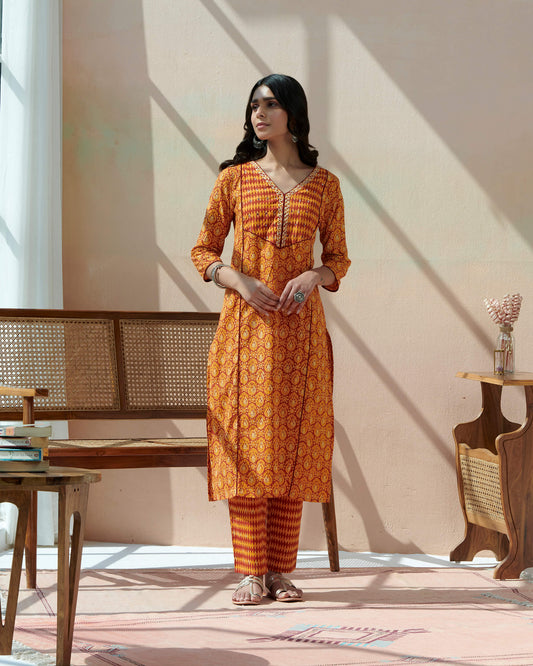 Dabu Kasish Printed Kurta Set With Thread Emb