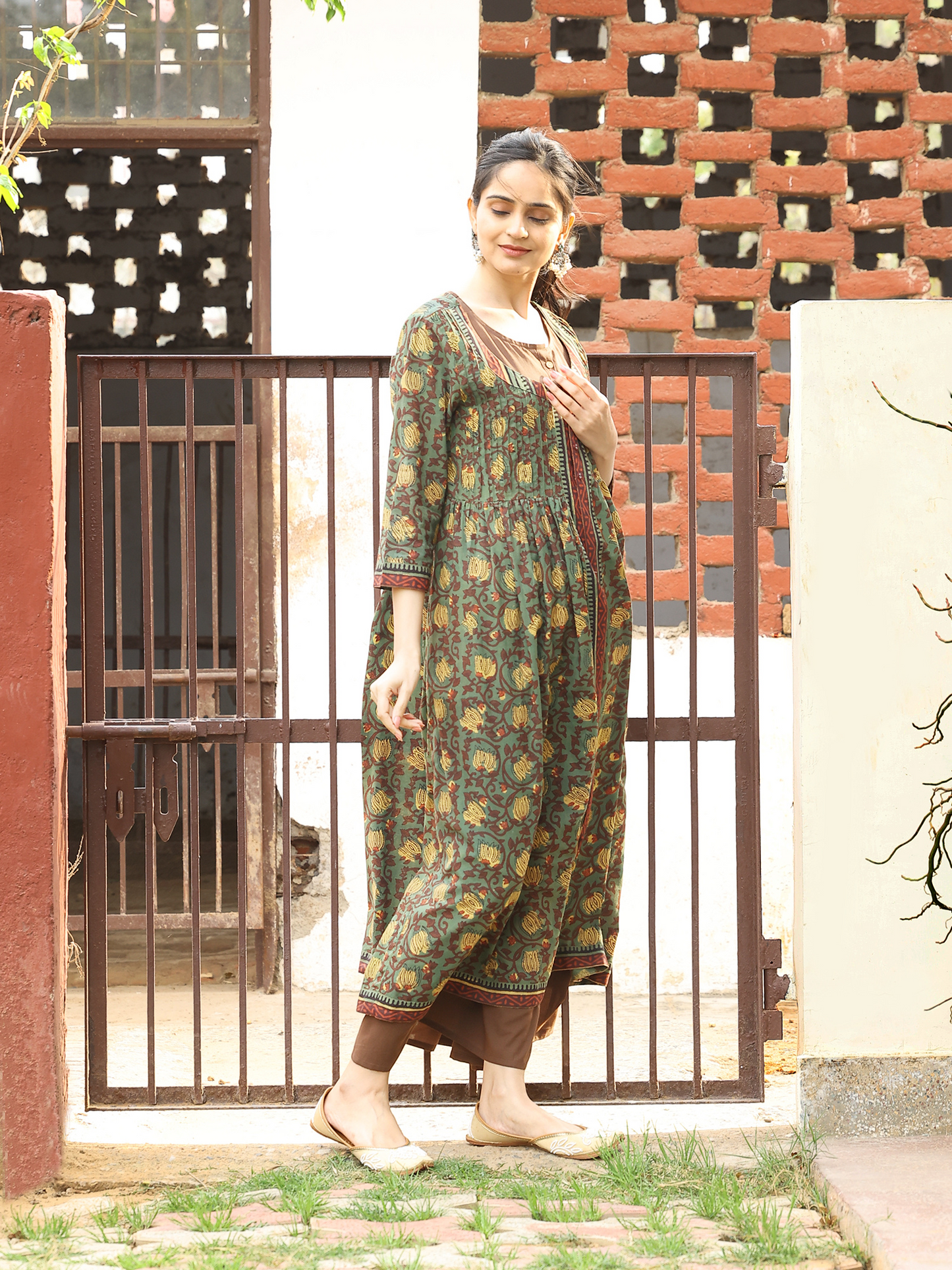 Green Sleeveless Dress with Kalamkari Printed Shrug