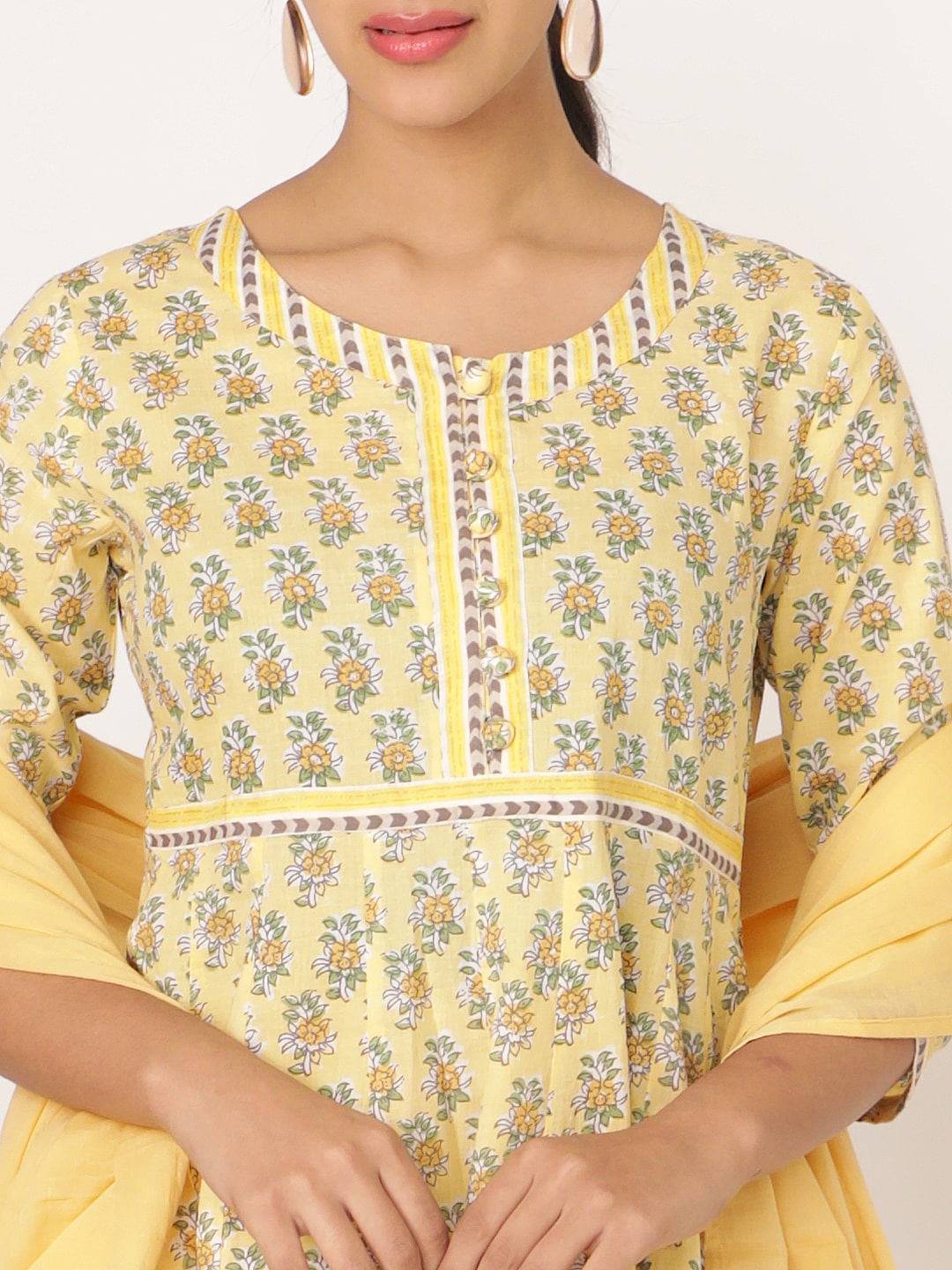 Yellow Cotton Round Neck Handblocked Printed Kurta Set