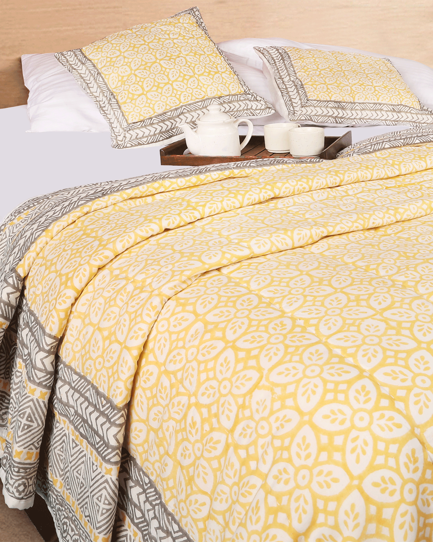 Hand Block Printed Reversible Double Bed Quilt Set